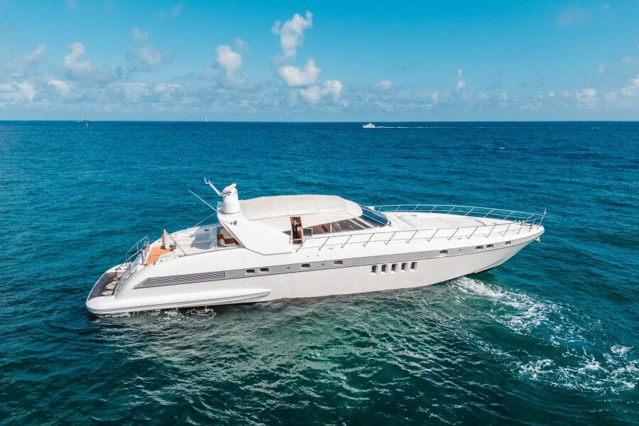 2001 Mangusta 80