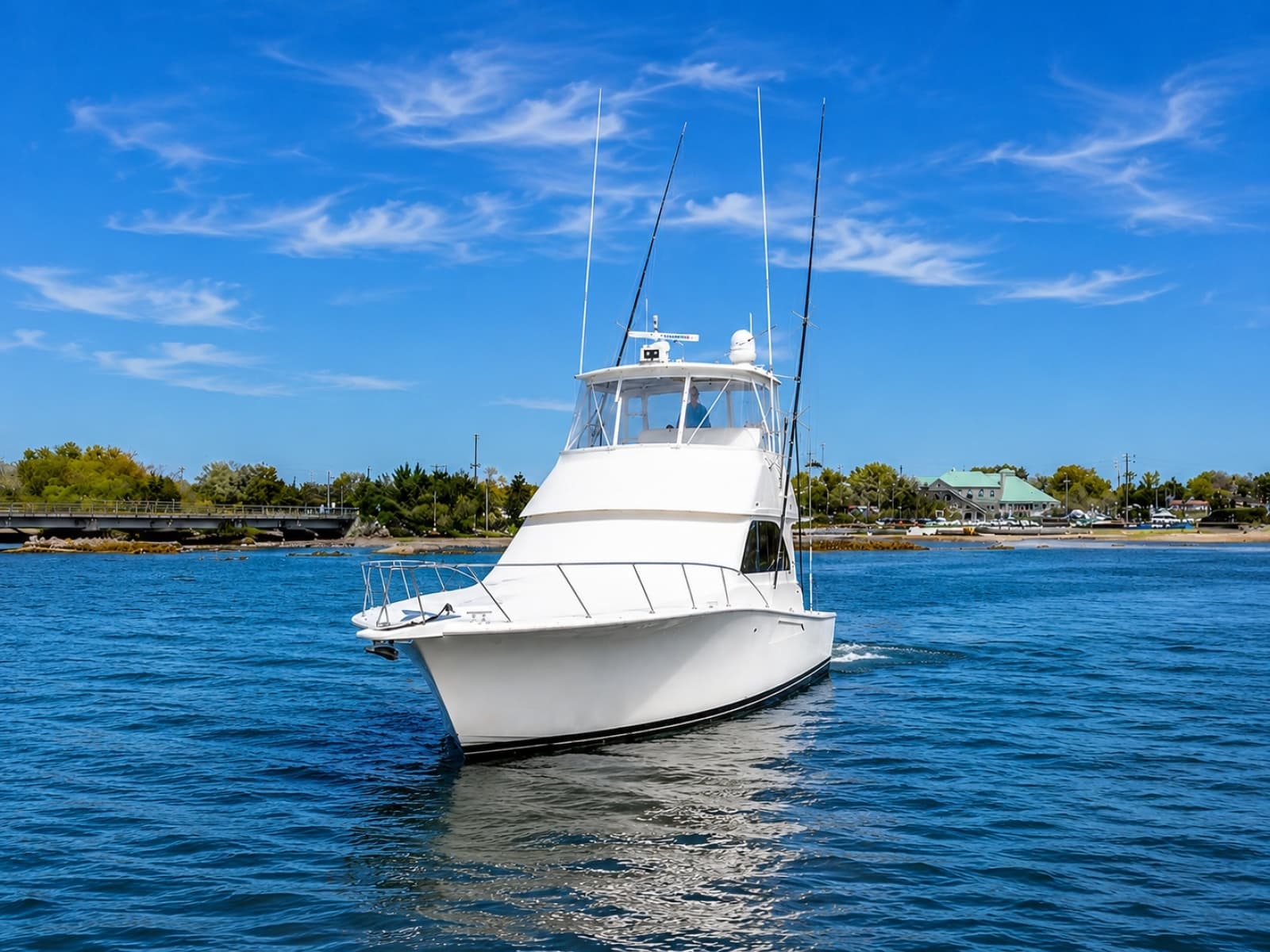 2005 Viking 45 Convertible - Photo 2
