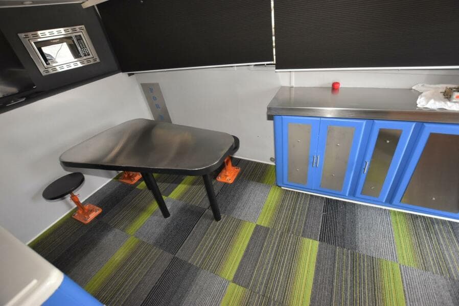 1997 Viking 50 Convertible