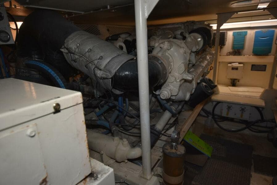 1997 Viking 50 Convertible