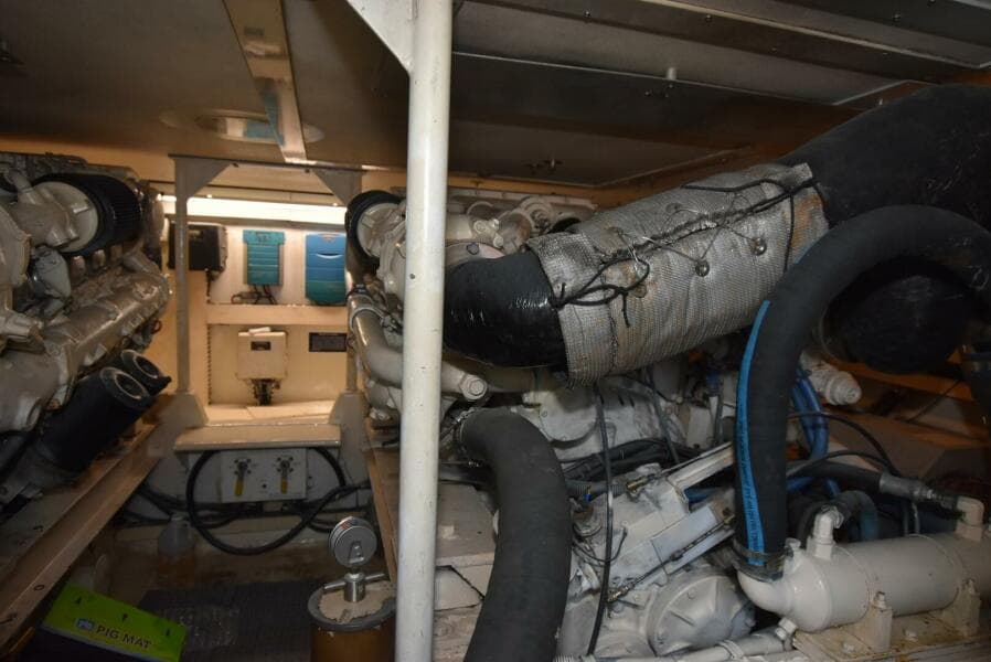 1997 Viking 50 Convertible