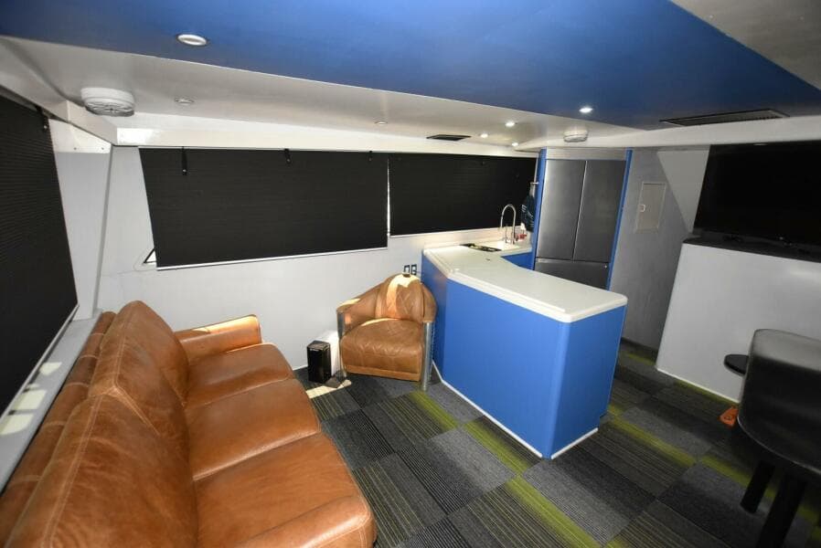 1997 Viking 50 Convertible