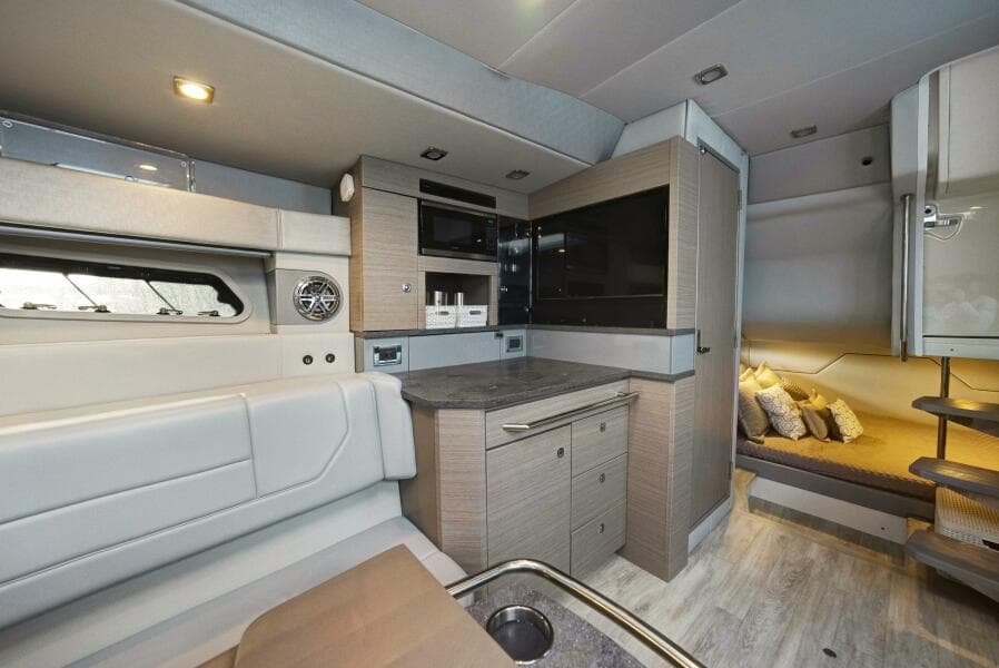 2018 Formula 430 Supersport Crossover