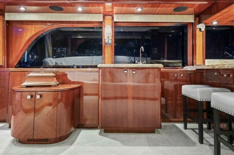 2006 Cheoy Lee Motoryacht