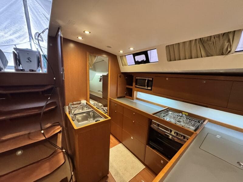 2014 Beneteau Oceanis 48