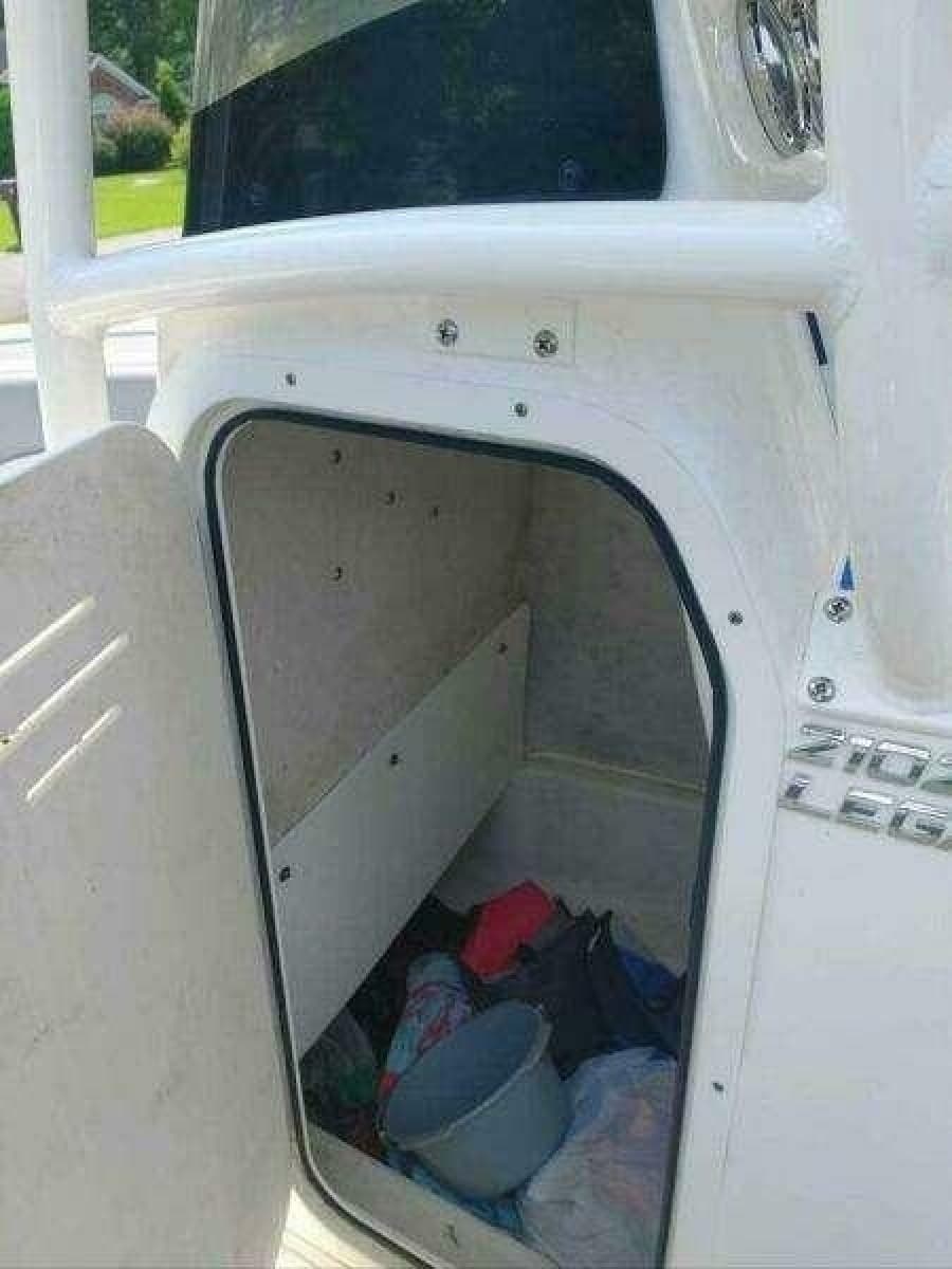 2022 NauticStar 2102 Legacy - Photo 17