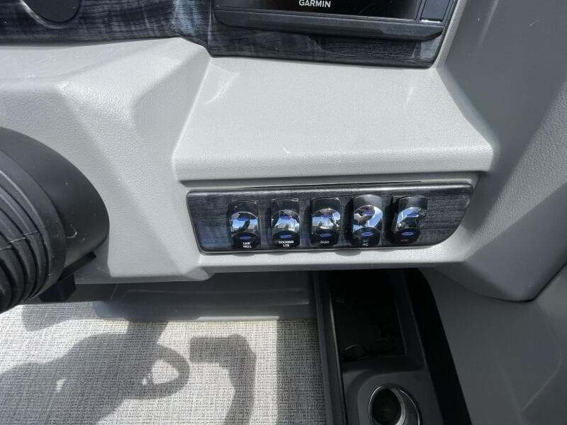 2023 Tahoe Pontoon LTZ 2385 Rear Fish