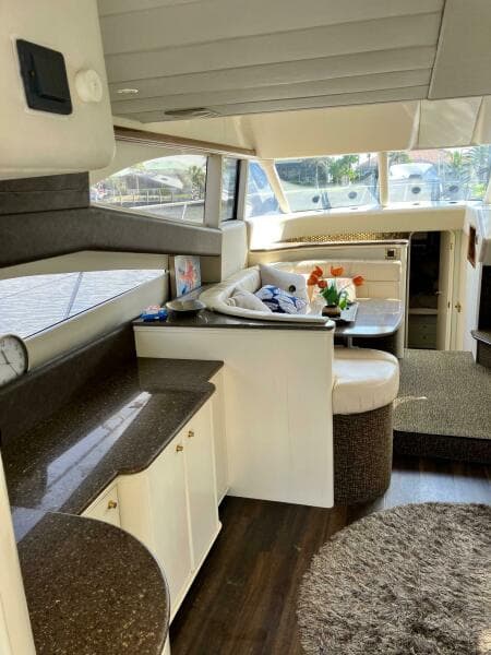 1999 Viking Princess 52 Express Bridge