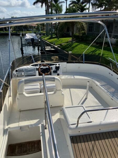 1999 Viking Princess 52 Express Bridge