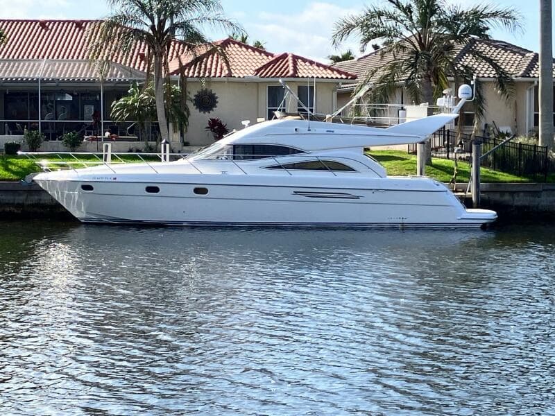 1999 Viking Princess 52 Express Bridge