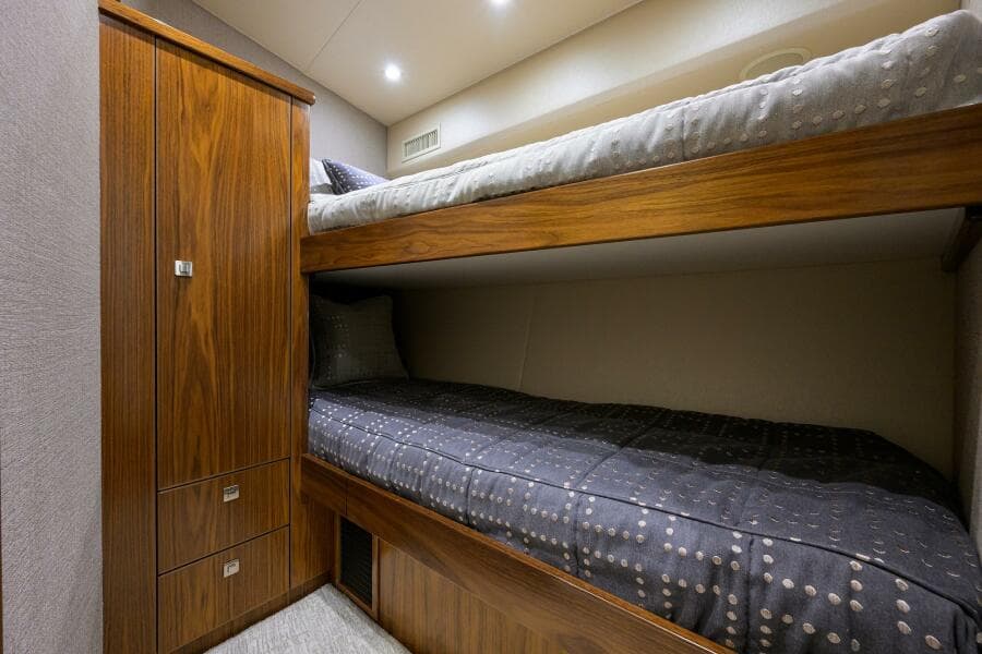 Viking 80 - LAMPLIGHTER - Forward Starboard Guest Stateroom