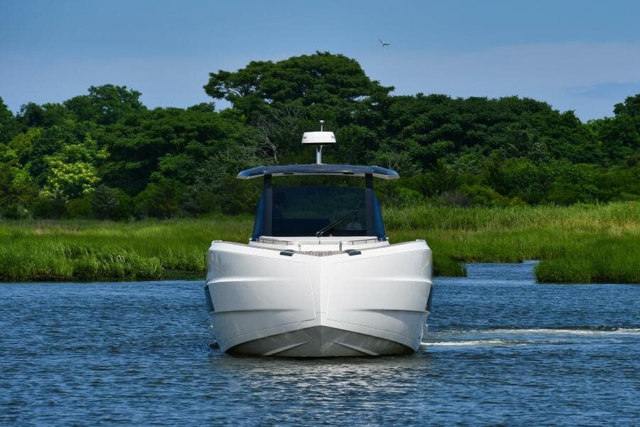 2023 Astondoa 377 Coupe Outboard - Photo 8