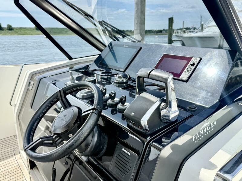 2023 Astondoa 377 Coupe Outboard - Photo 27