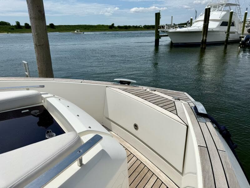 2023 Astondoa 377 Coupe Outboard - Photo 36