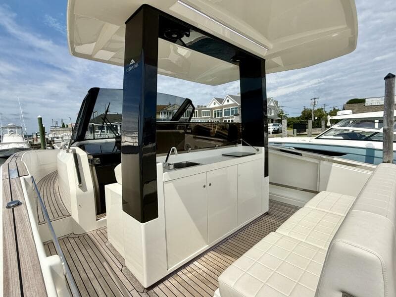 2023 Astondoa 377 Coupe Outboard - Photo 21