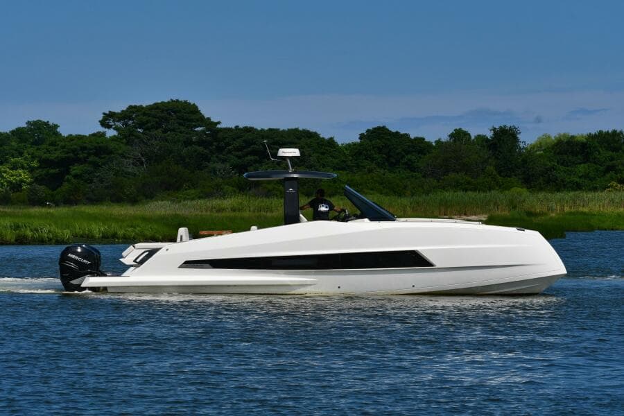 2023 Astondoa 377 Coupe Outboard - Photo 11