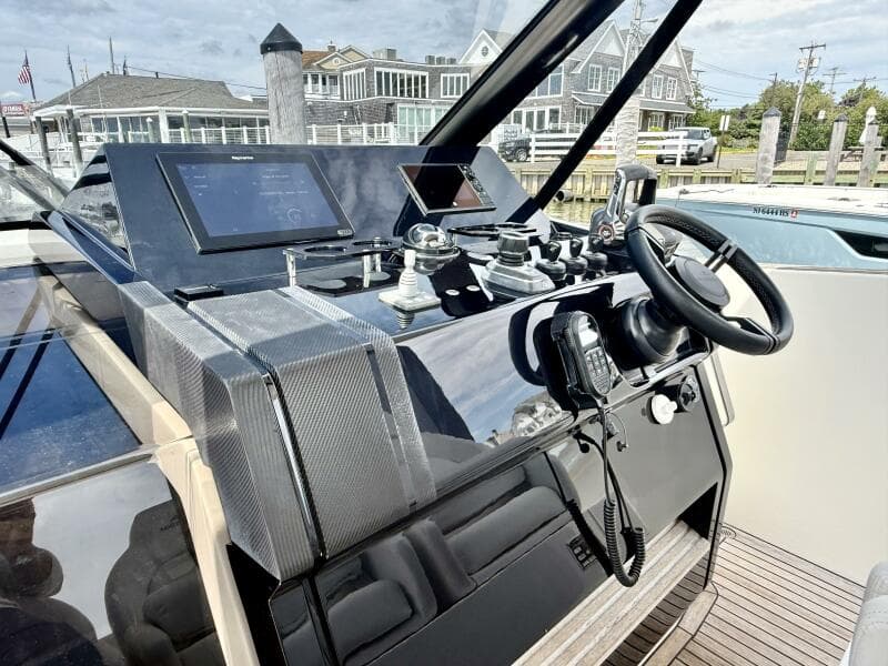 2023 Astondoa 377 Coupe Outboard - Photo 29