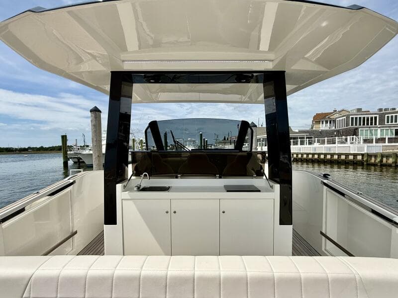 2023 Astondoa 377 Coupe Outboard - Photo 20