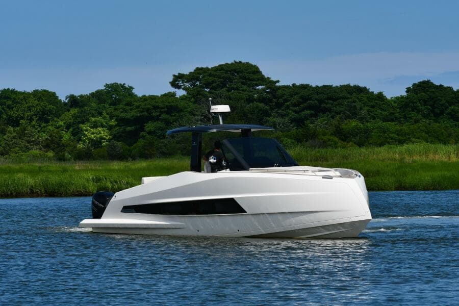 2023 Astondoa 377 Coupe Outboard - Photo 10