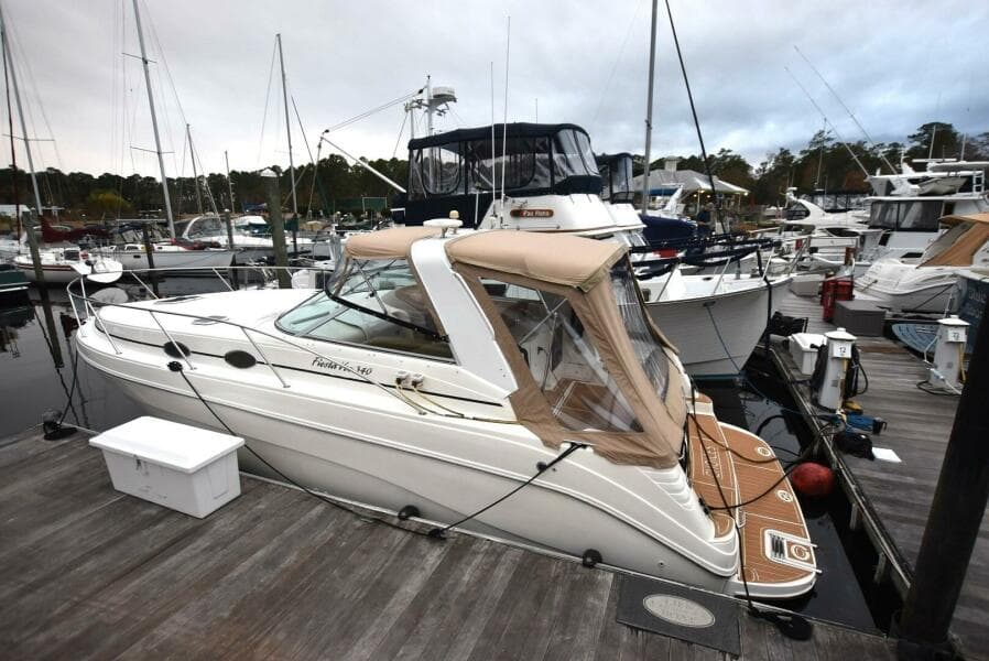2000 Rinker 342 Fiesta Vee