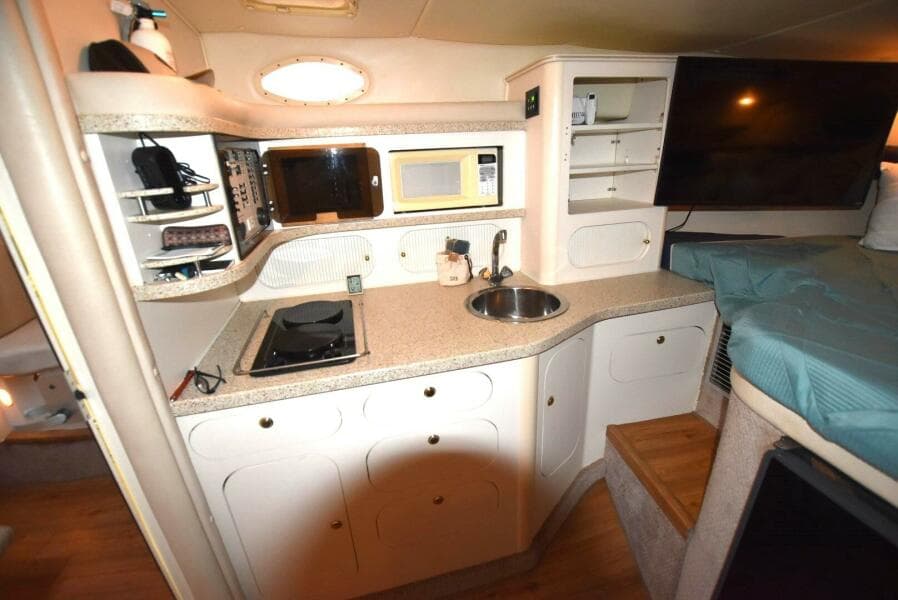 2000 Rinker 342 Fiesta Vee