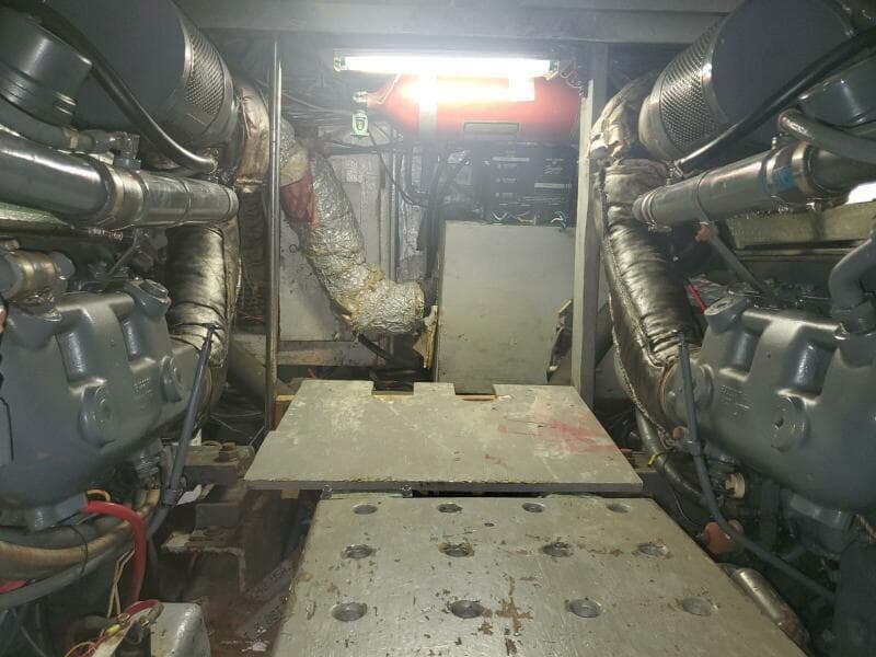 1985 Californian 5239 Cockpit Motor Yacht