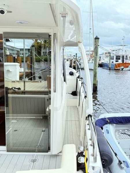 2021 Greenline 39 Hybrid - Great Loop