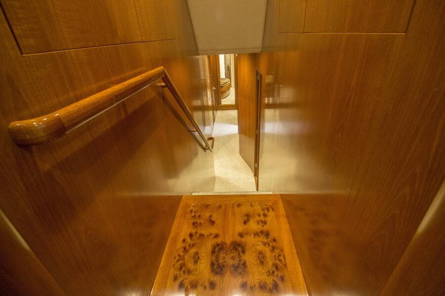 2000 Merritt 80 Sportfish