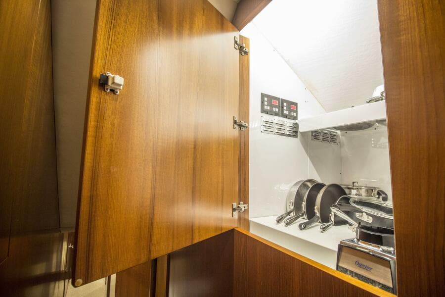 2000 Merritt 80 Sportfish