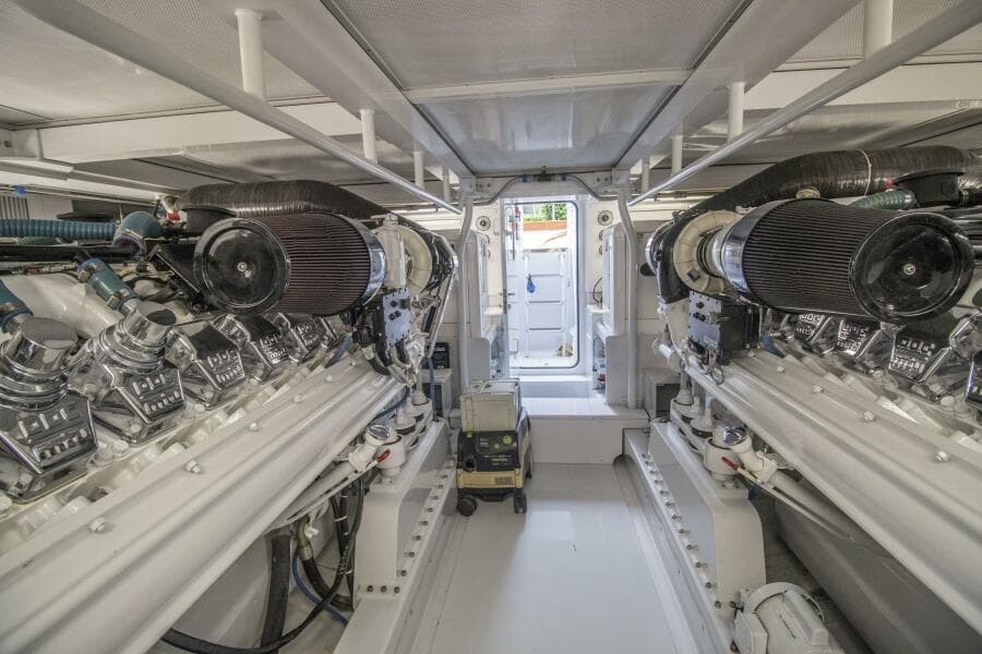 2000 Merritt 80 Sportfish