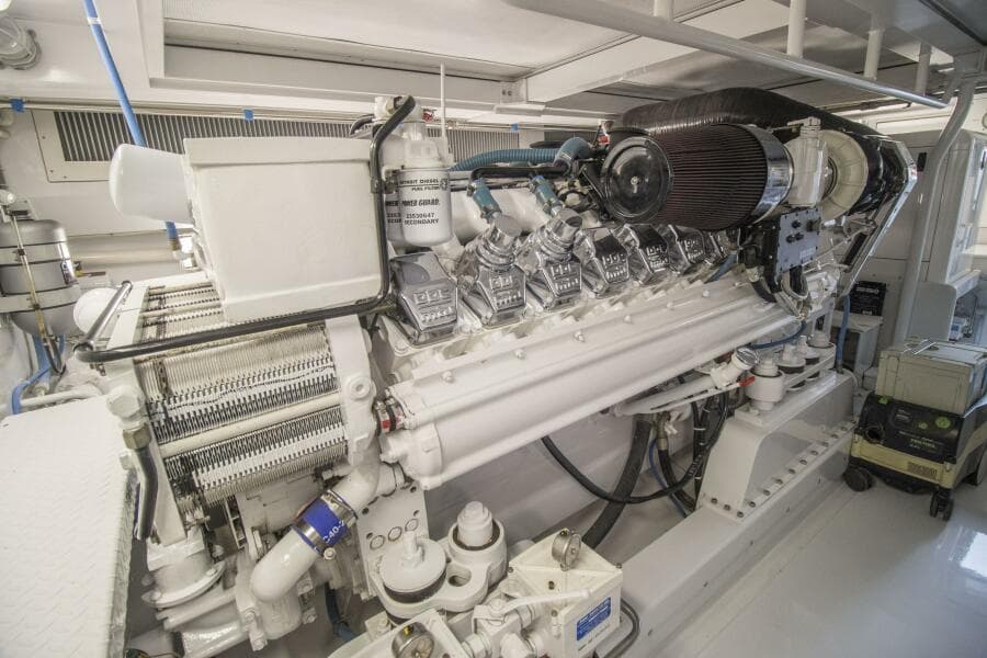 2000 Merritt 80 Sportfish