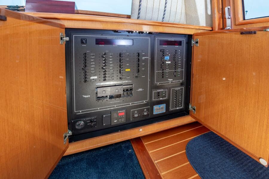 2001 Viking 50 Convertible