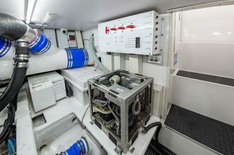 2001 Viking 50 Convertible