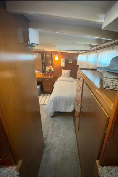 1960 Chris-Craft 45 Constellation