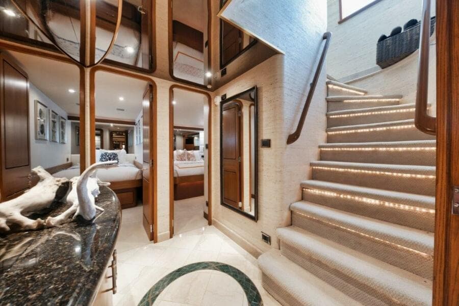 2001 Westport 112 Westport