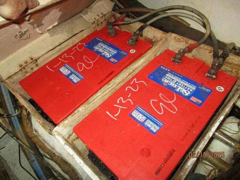 57' DeFever battery bank2