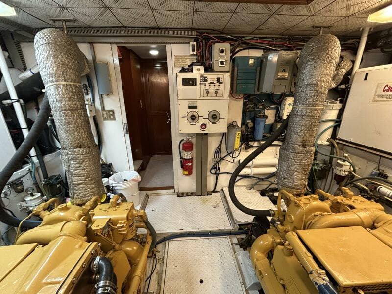 57' DeFever engine room aft