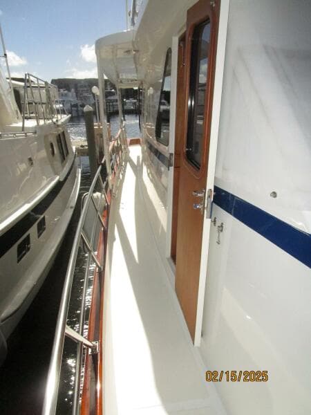 57' DeFever starboard side deck2