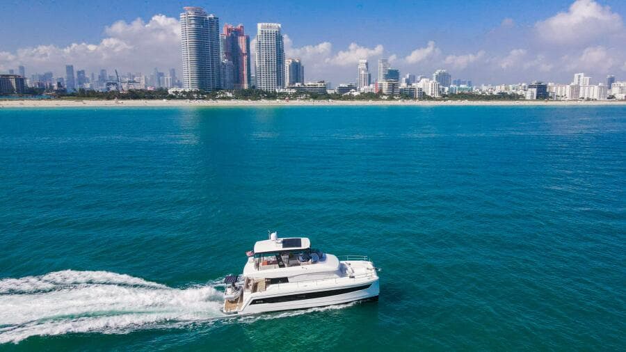 2022 Fountaine Pajot MY6