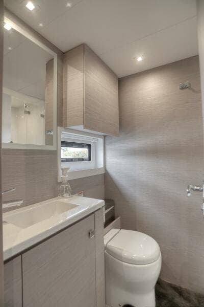 2022 Fountaine Pajot MY6