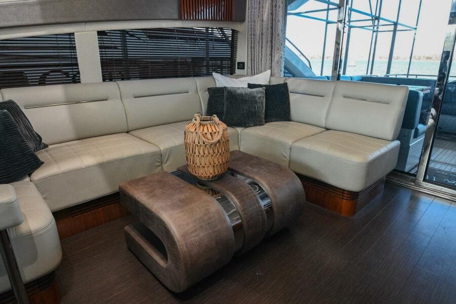 2015 Sunseeker Predator 68