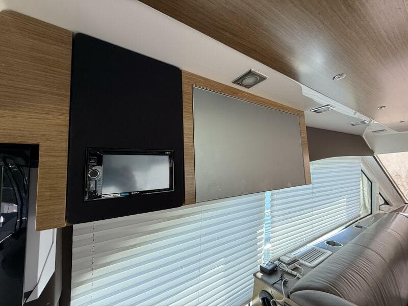 2014 Cruisers Yachts 45 Cantius