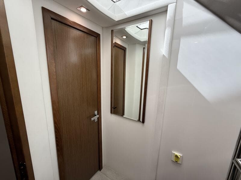 2014 Cruisers Yachts 45 Cantius