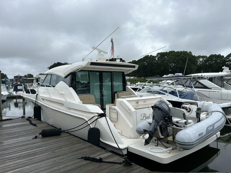 2015 Tiara Yachts C44 Coupe