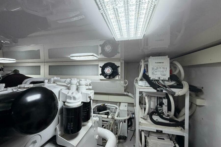 2004 Viking 56 Convertible