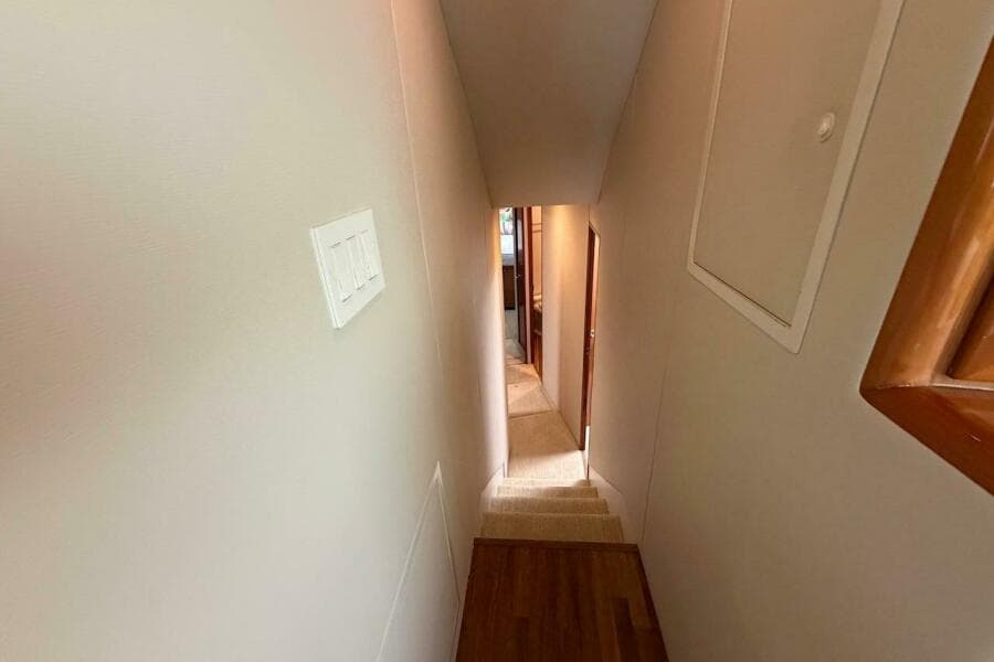 2004 Viking 56 Convertible