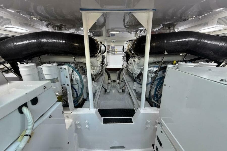 2004 Viking 56 Convertible