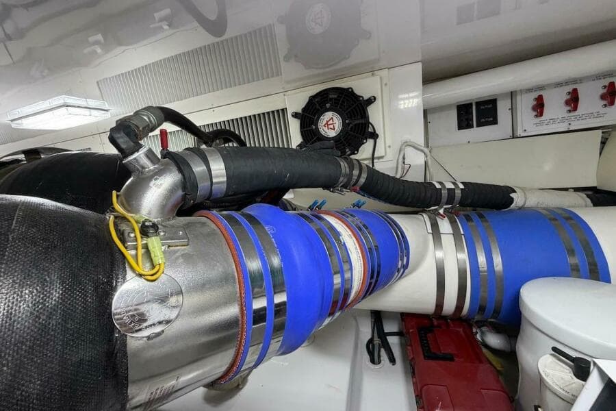 2004 Viking 56 Convertible