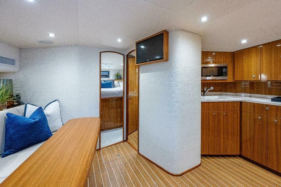 Salon Facing Forward