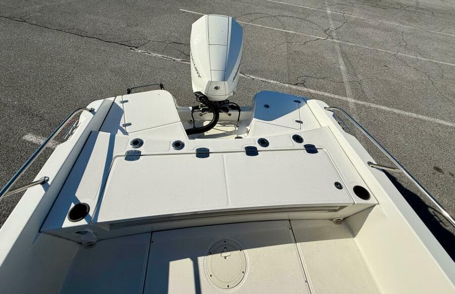 2020 Boston Whaler 210 Dauntless